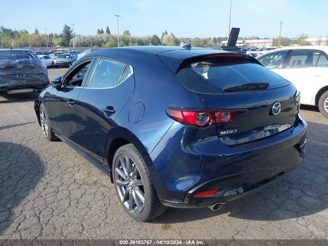 Mazda Mazda3 Preferred Package 2019 JM1BPAMM1K1139560 Image 3