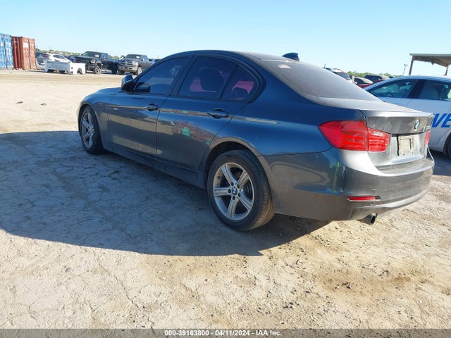 BMW 320i 2015 WBA3B1C5XFK138398 Image 3