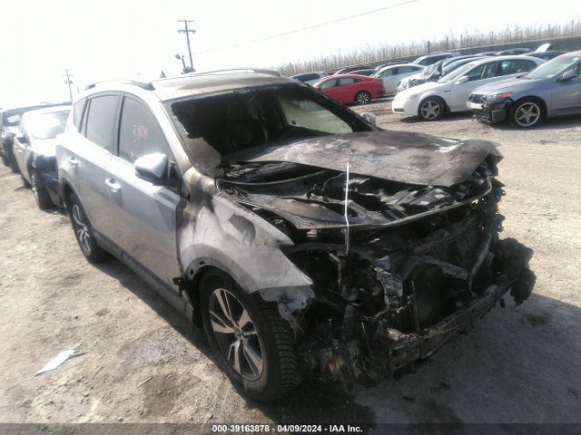 Toyota Rav4 Xle 2017 2T3RFREV3HW682281 Image 1