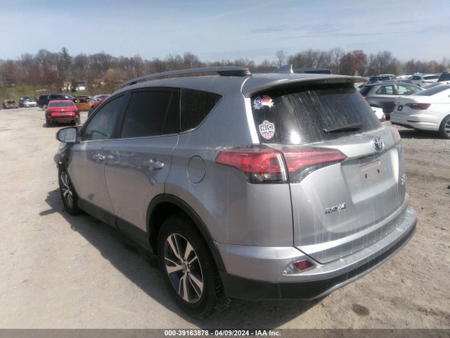 Toyota Rav4 Xle 2017 2T3RFREV3HW682281 Image 3