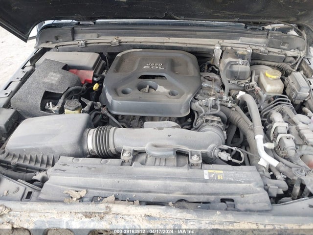 1C4GJXAN0JW188970 Jeep Wrangler Sport S 4x4