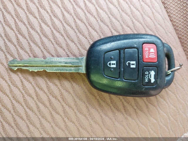 Toyota Corolla Le Plus 2014 5YFBURHE2EP005960 Image 11