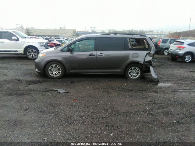 Toyota Sienna Xle 8 Passenger 2015 5TDYK3DC4FS545191 Image 14