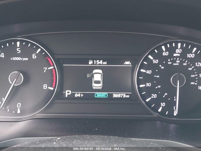 KNALC4J14L5236769 KIA Cadenza Technology