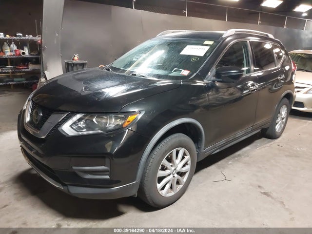 Nissan ROGUE SV 2018 JN8AT2MVXJW305084 Image 2