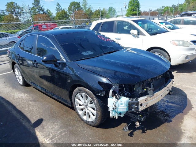 Toyota CAMRY LE 2018 4T1B11HK7JU647759 main image