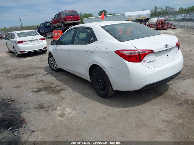 Toyota COROLLA LE 2019 5YFBURHEXKP936623 Image 3