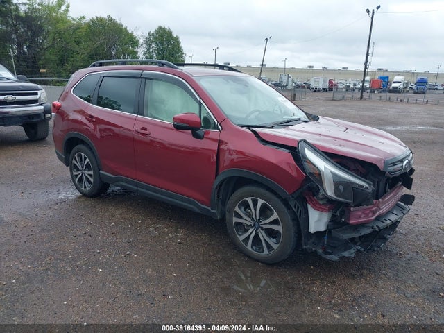 Subaru Forester Limited 2022 JF2SKAPCXNH477683 Image 1