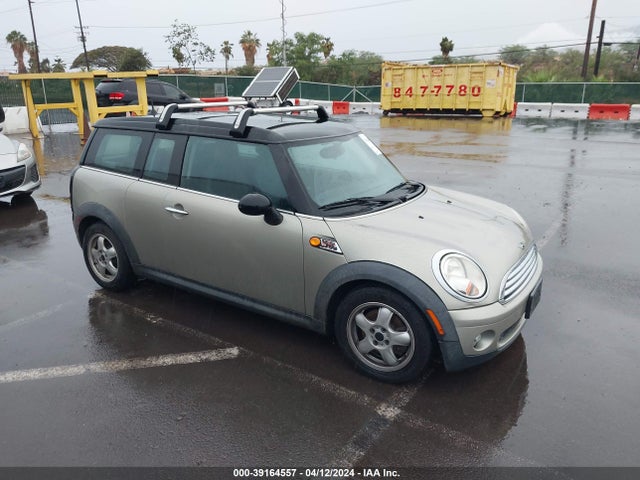 2010 MINI COOPER CLUBMAN WMWML3C5XATX36927 Photo 0