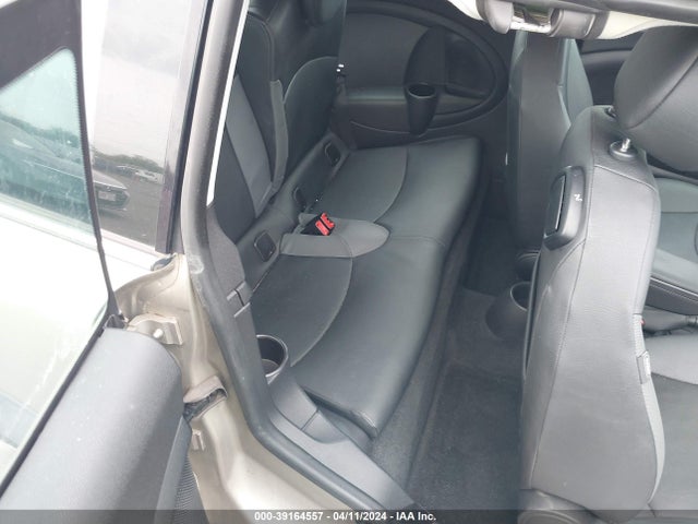 2010 MINI COOPER CLUBMAN WMWML3C5XATX36927 Photo 7