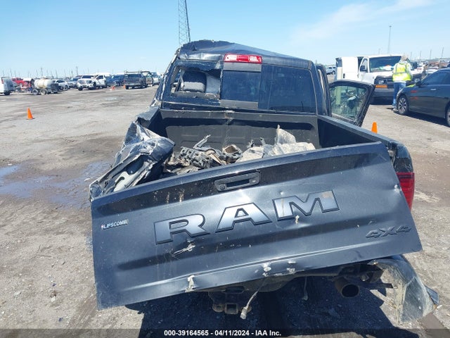RAM 1500 Night  4x4 5'7 Box 2017 1C6RR7MT5HS838185 Image 17