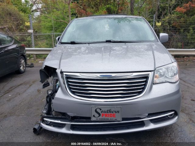2C4RC1BG4GR298020 Chrysler Town & Country Touring