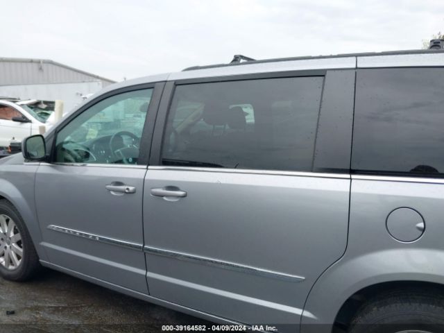 2C4RC1BG4GR298020 Chrysler Town & Country Touring