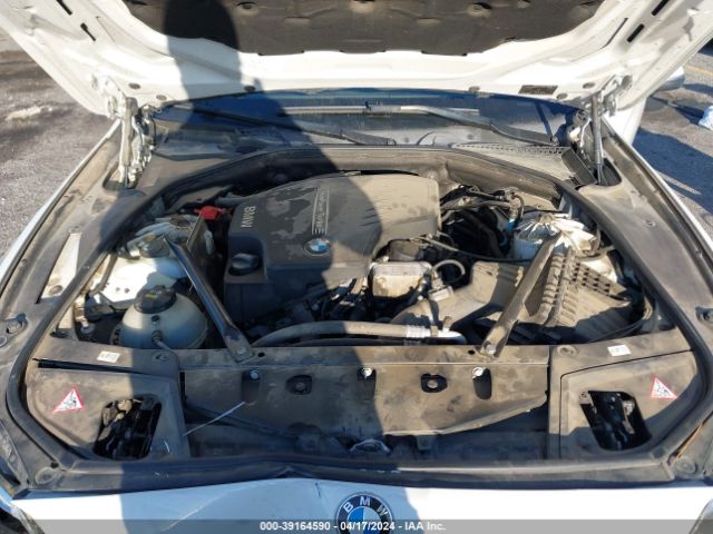 WBA5A5C5XFD520440 BMW 528I