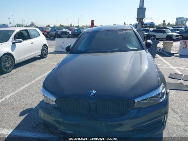 WBAJA7C56KG911703 BMW 530i Xdrive
