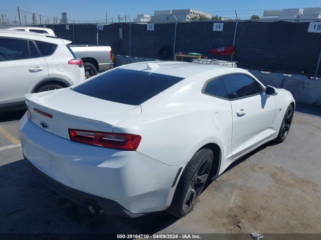 Chevrolet Camaro 2lt 2017 1G1FD1RS2H0190235 Image 4