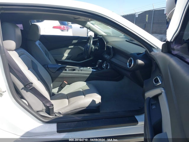 Chevrolet Camaro 2lt 2017 1G1FD1RS2H0190235 Image 5