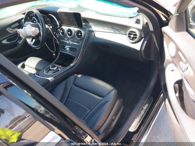55SWF8DB9LU322949 Mercedes-Benz C 300