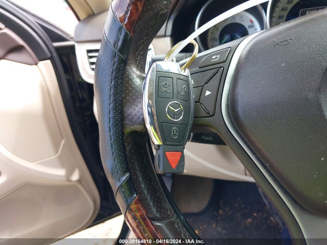 Mercedes-Benz E 350 2014 WDDHF5KB2EA883930 Image 11