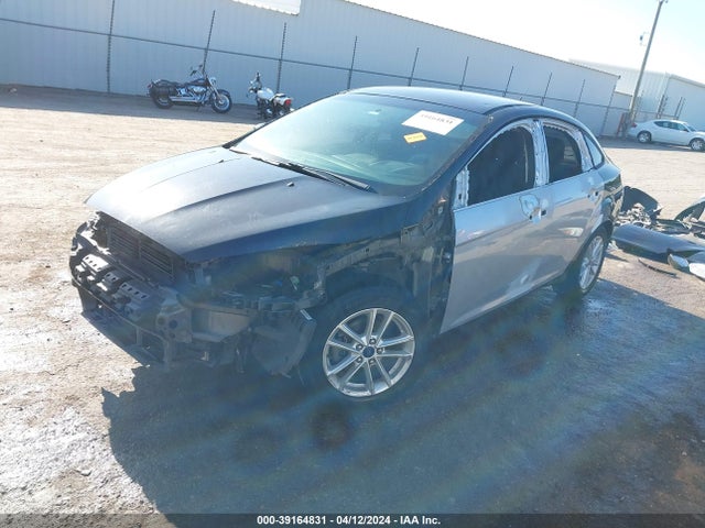 Ford FOCUS SE 2015 1FADP3F2XFL240127 Image 2