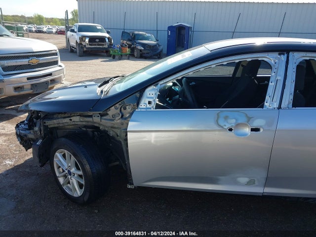 Ford FOCUS SE 2015 1FADP3F2XFL240127 Image 6