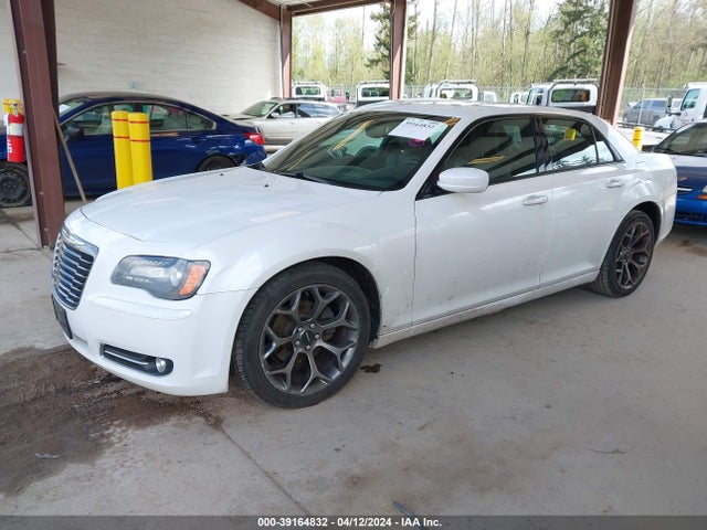 Chrysler 300 S 2014 2C3CCABG3EH372699 Image 2
