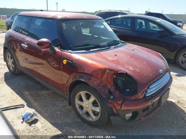 2009 MINI COOPER WMWMF33509TW75509 Photo 0