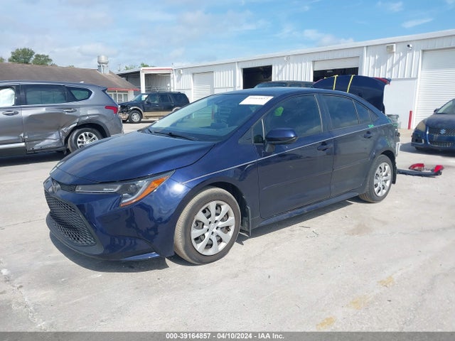 Toyota COROLLA LE 2021 JTDEPMAE3MJ137937 Image 2
