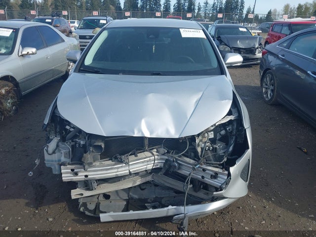 Toyota Prius Two 2017 JTDKBRFUXH3047662 Image 13