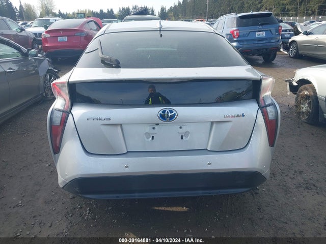 Toyota Prius Two 2017 JTDKBRFUXH3047662 Image 17