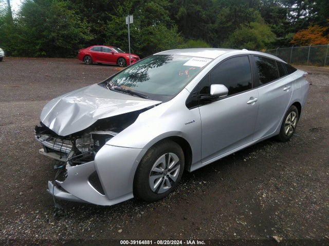 Toyota Prius Two 2017 JTDKBRFUXH3047662 Image 2