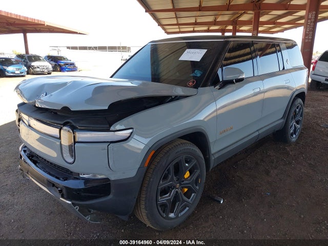 Rivian R1s Adventure 2023 7PDSGABA7PN004701 Image 2