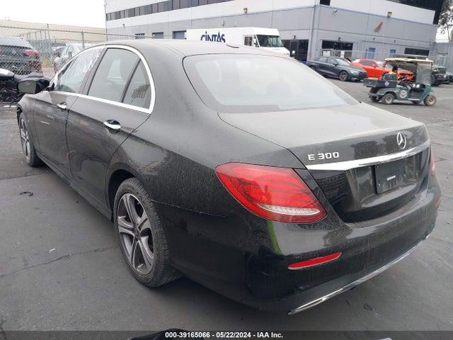 Mercedes-Benz E 300 2019 WDDZF4JB4KA611164 Image 3