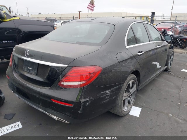 Mercedes-Benz E 300 2019 WDDZF4JB4KA611164 Image 4