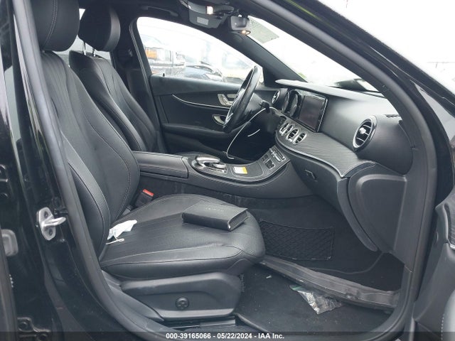 Mercedes-Benz E 300 2019 WDDZF4JB4KA611164 Image 5