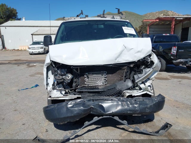 Chevrolet Express 2500 Work Van 2018 1GCWGAFP4J1339520 Image 12