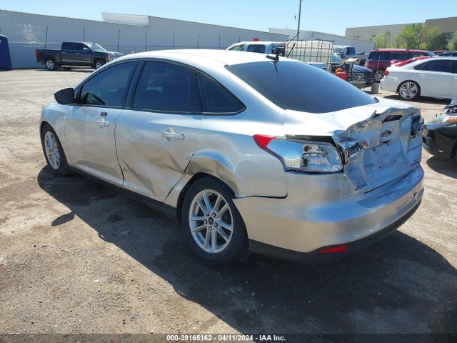 Ford FOCUS SE 2016 1FADP3F2XGL220901 Image 3