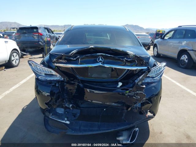 55SWF4JB1HU212241 Mercedes-Benz C 300 Luxury/sport