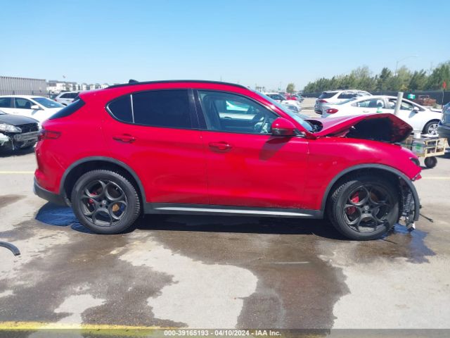 ZASFAKPN1J7B90704 Alfa Romeo Stelvio Sport Awd