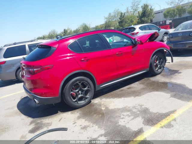 ZASFAKPN1J7B90704 Alfa Romeo Stelvio Sport Awd