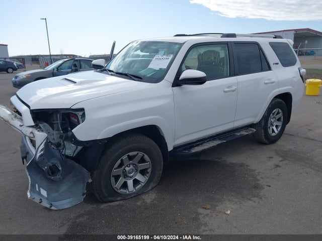 Toyota 4runner Trail 2014 JTEBU5JR6E5193266 Image 2