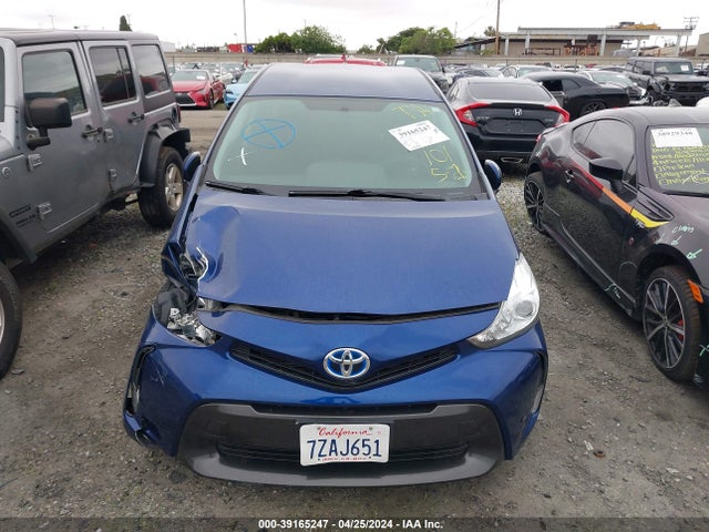 Toyota Prius V Three 2017 JTDZN3EU1HJ069503 Image 12