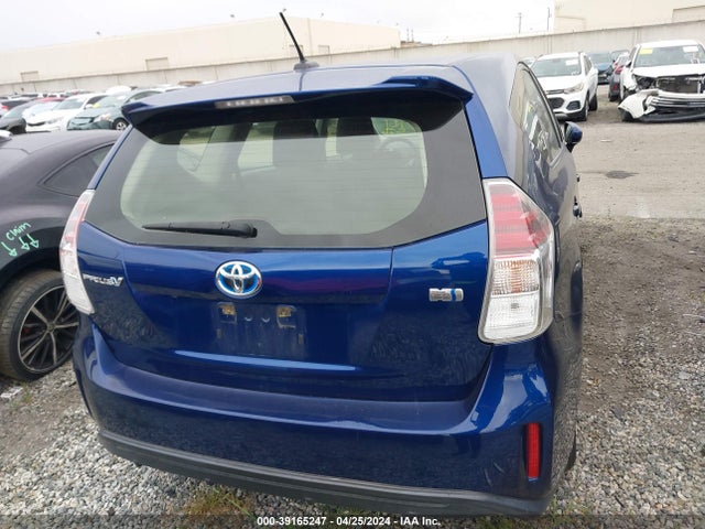 Toyota Prius V Three 2017 JTDZN3EU1HJ069503 Image 16