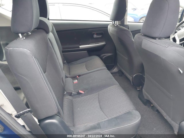 Toyota Prius V Three 2017 JTDZN3EU1HJ069503 Image 8