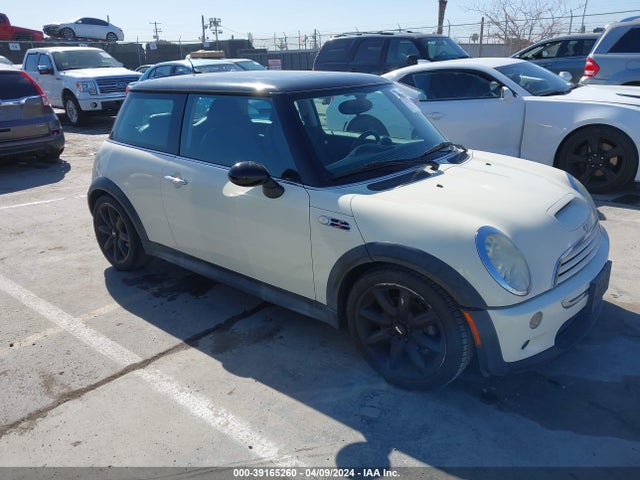 2006 MINI COOPER S WMWRE33576TJ40536 Photo 0