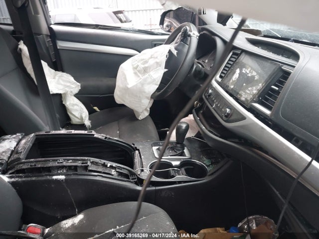 Toyota Highlander Le 2019 5TDBZRFHXKS740123 Image 5