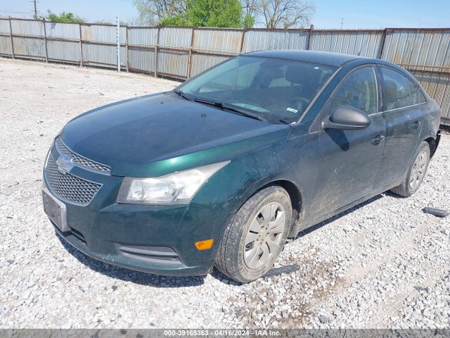 Chevrolet Cruze Ls Auto 2014 1G1PA5SH4E7213388 Image 2