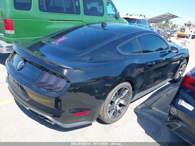 Ford Mustang Ecoboost Fastback 2020 1FA6P8TD9L5150866 Image 4