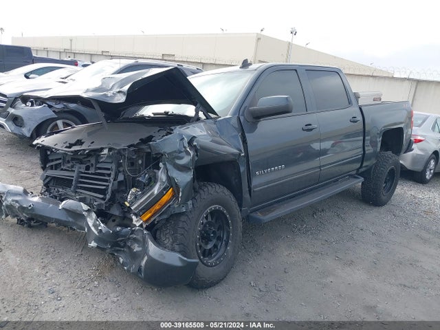 Chevrolet Silverado 1500 2lt 2018 3GCUKREC9JG540690 Image 2