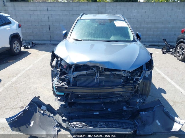 Toyota Corolla Cross Le 2022 7MUCAAAG6NV033901 Image 13